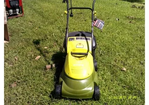 Electric lawn mower